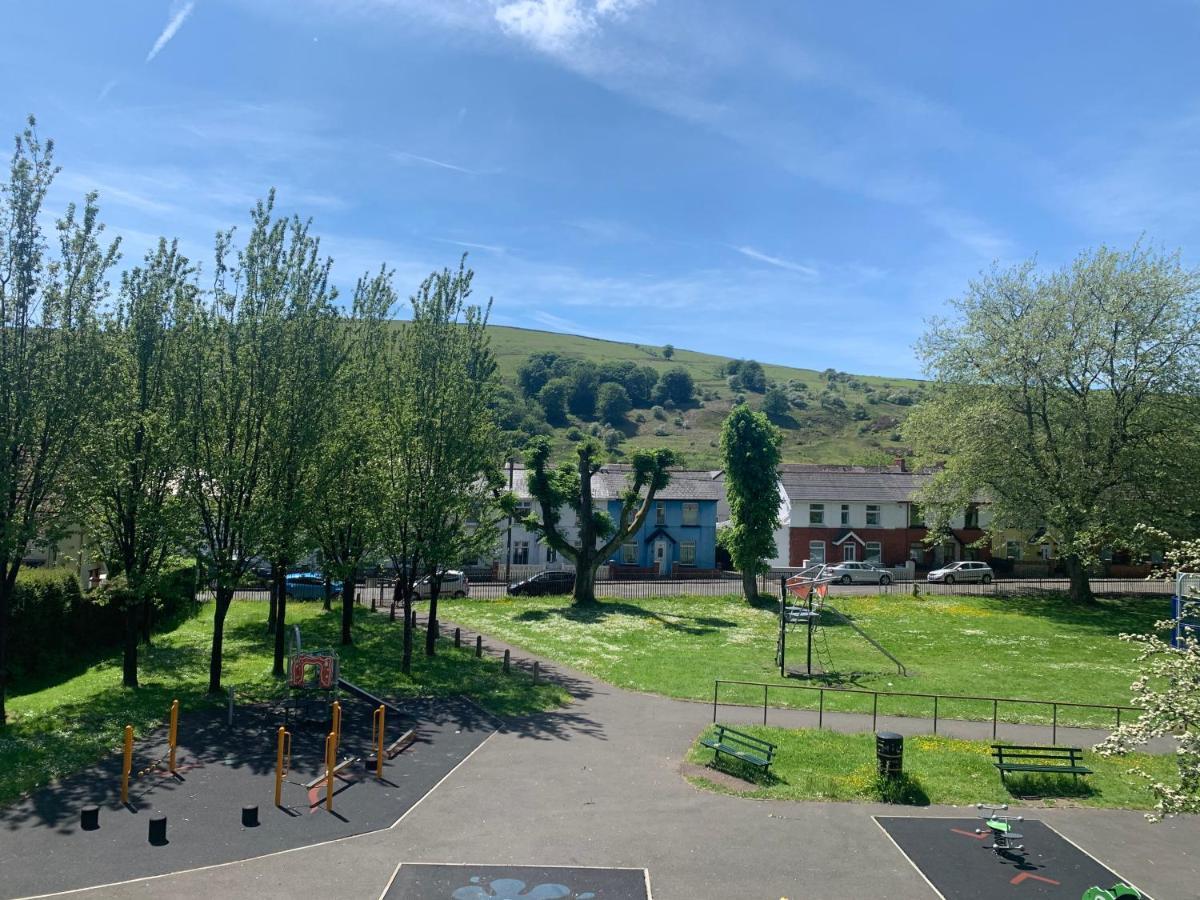 Cosy, Dog Friendly House On The Fringe Of The Brecon Beacons Villa Tredegar Ngoại thất bức ảnh