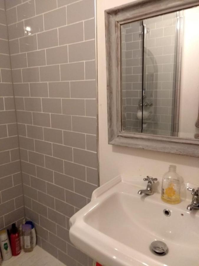 Cosy, Dog Friendly House On The Fringe Of The Brecon Beacons Villa Tredegar Ngoại thất bức ảnh